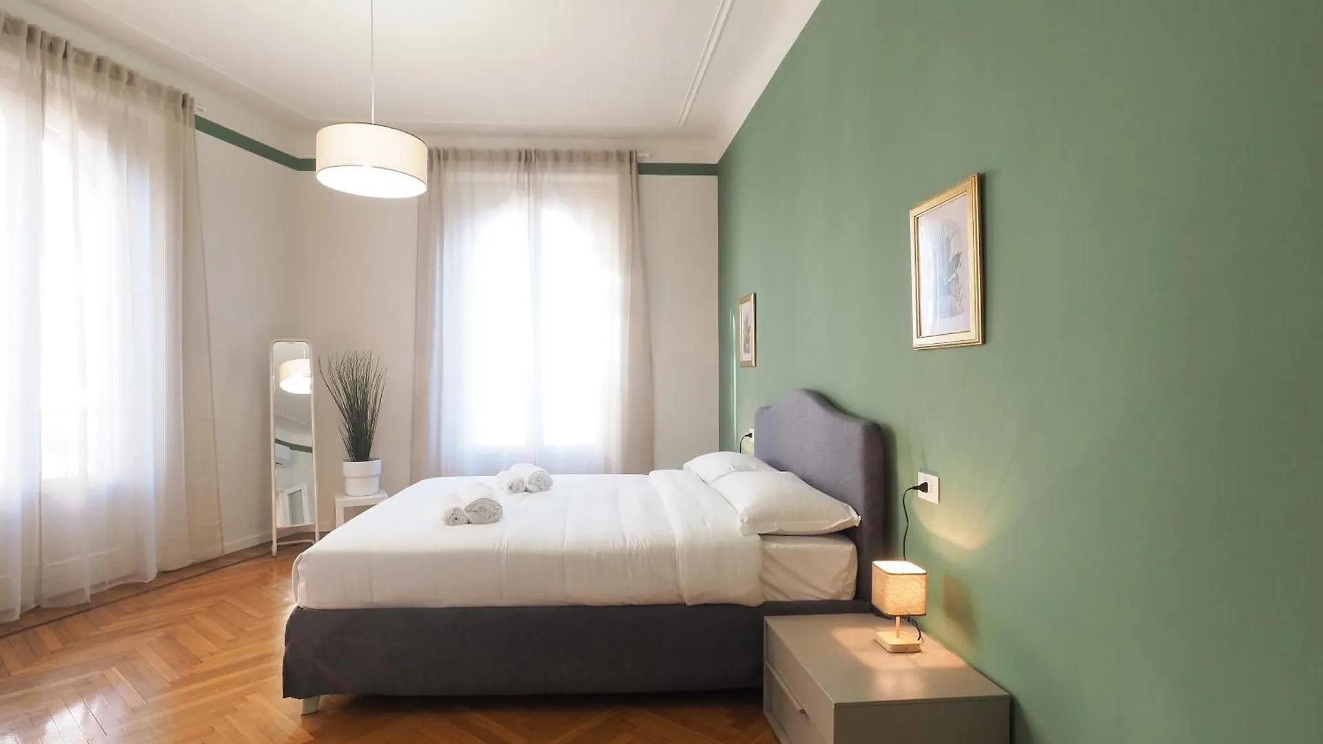Apartamento Primopiano - Ferrucci Milán 0*,  Italia